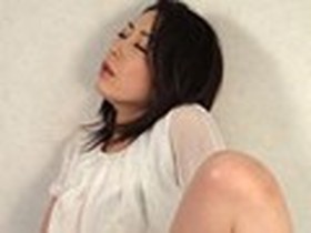 熟女のオナニー ノンストップ240分！　サンプル画像01